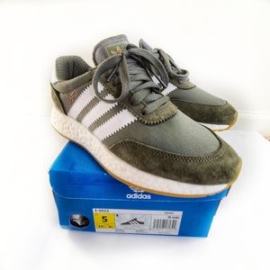 NWOT Adidas I-5923 Boost